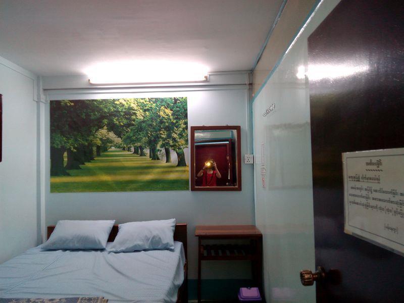 Chan Myae Thar Guest House Rangoon Eksteriør billede